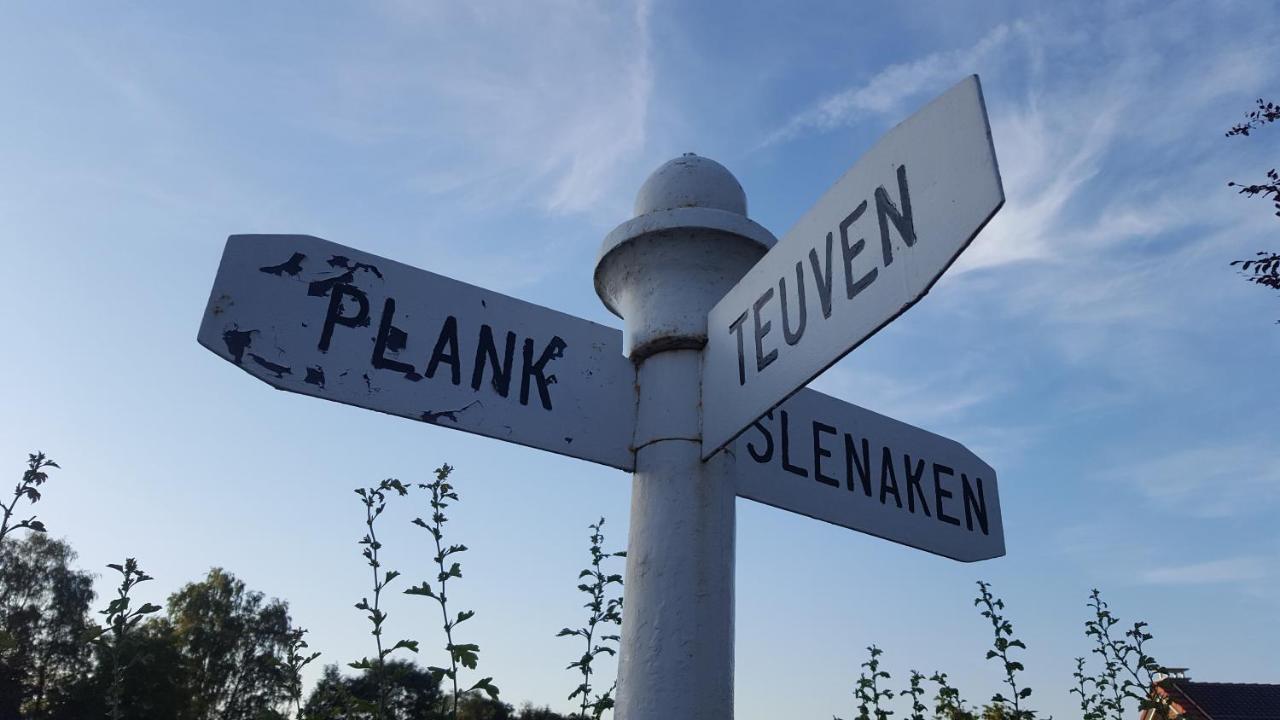 'T Gulpdal Hotel Voeren-Teuven Eksteriør billede